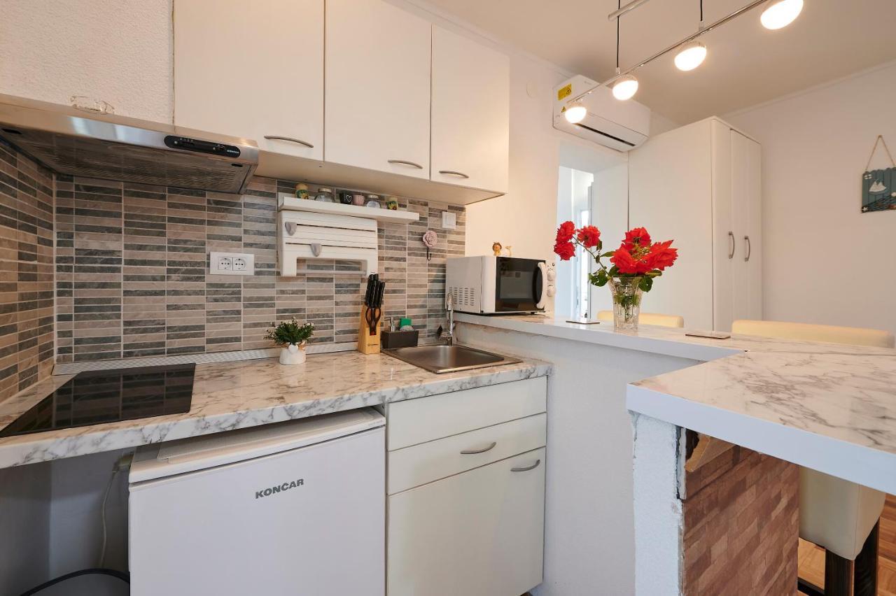 Apartments Lucija トロギール エクステリア 写真