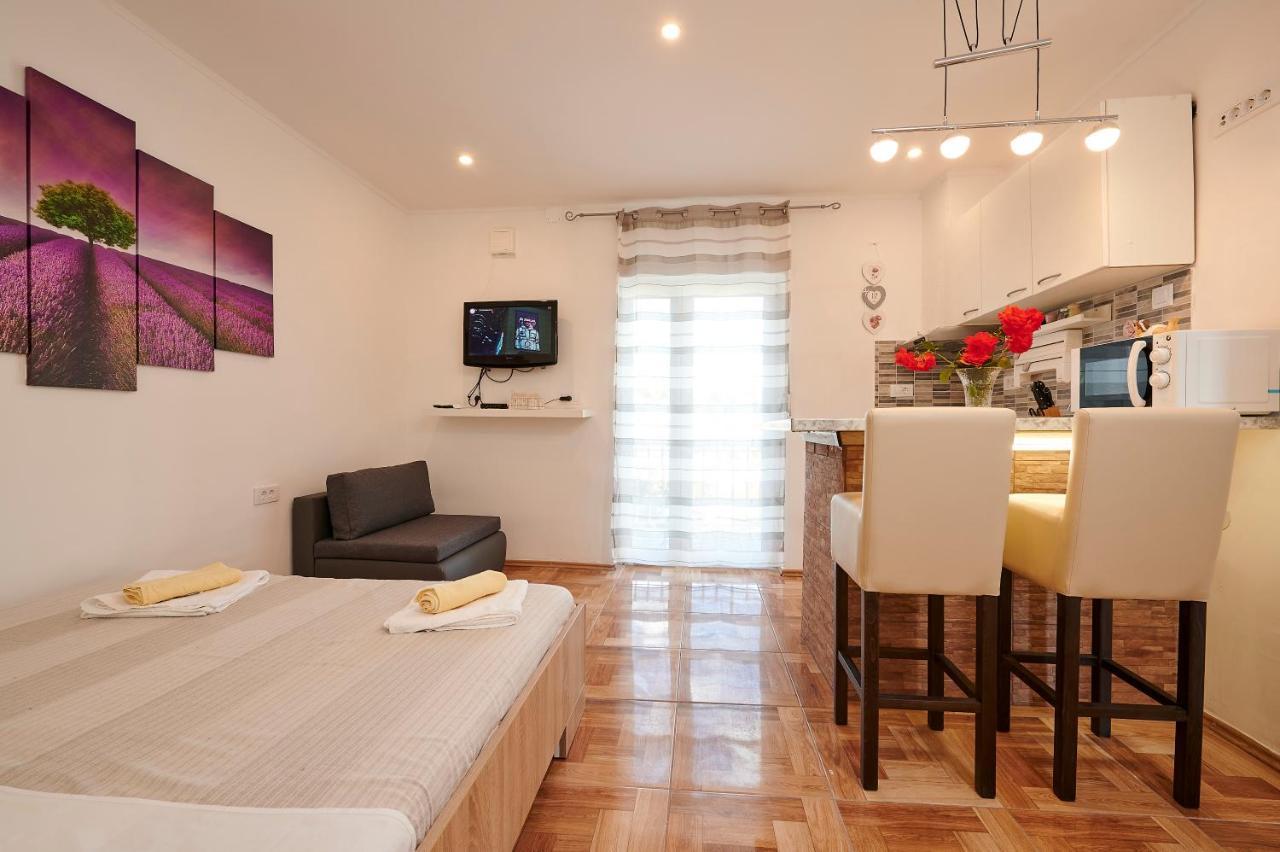 Apartments Lucija トロギール エクステリア 写真