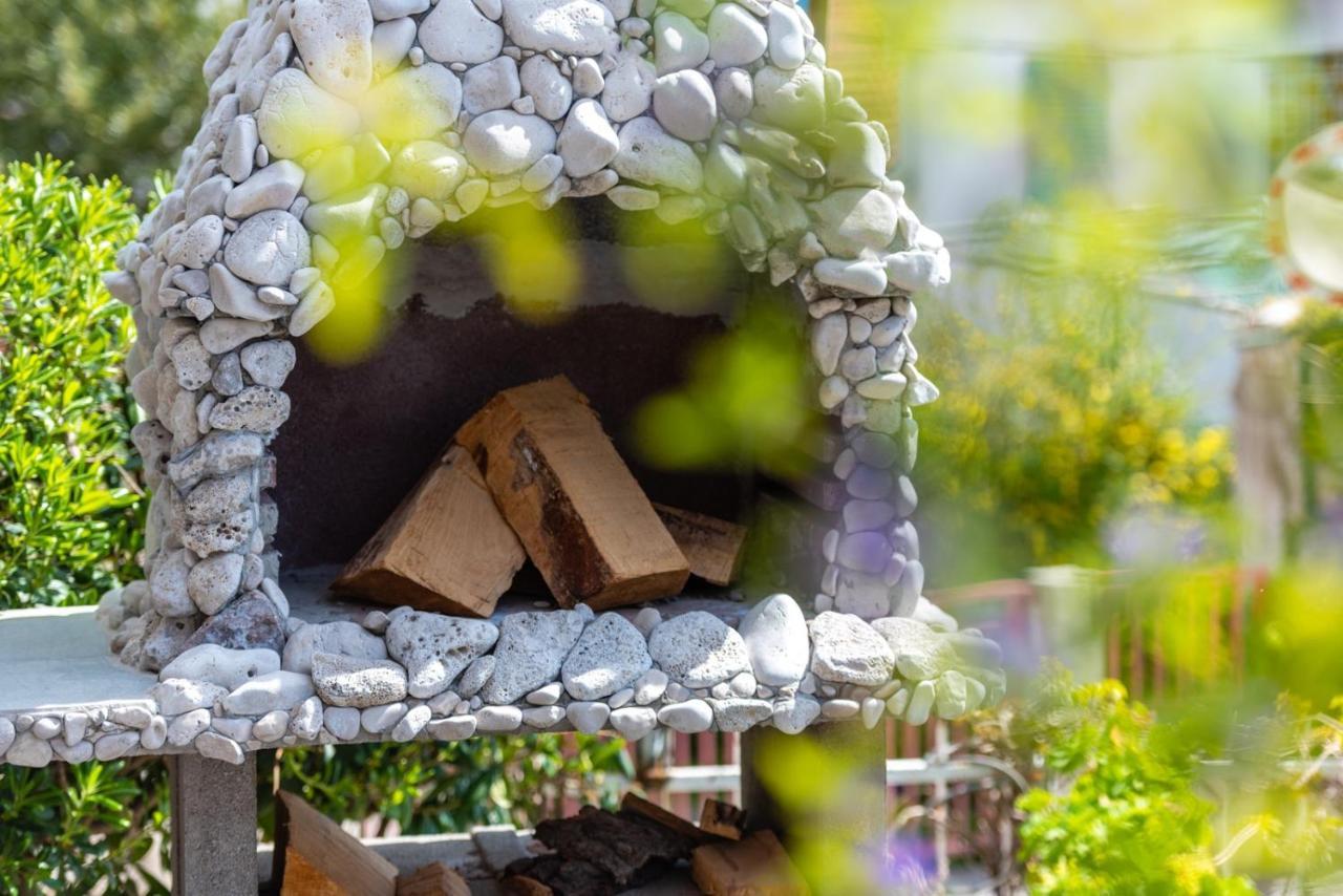 Apartments Lucija トロギール エクステリア 写真