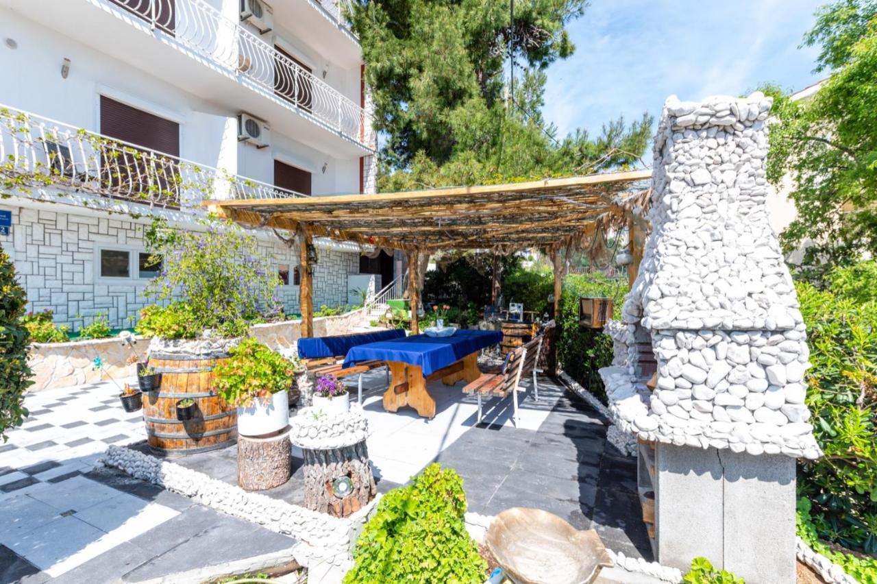 Apartments Lucija トロギール エクステリア 写真