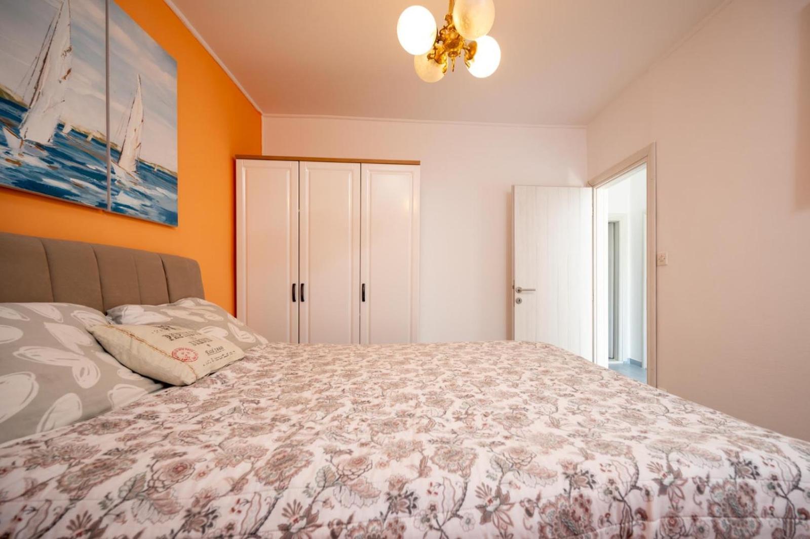 Apartments Lucija トロギール エクステリア 写真
